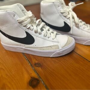 Nike blazer mid 77 white and black